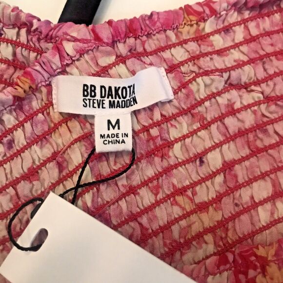 NWT BB Dakota Steve Madden Woman's Bright Rose Floral Compass Smocked Top Size M - Picture 9 of 12